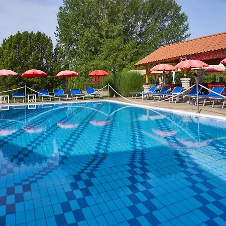 Hotel Plattensee Vonyarcvashegy