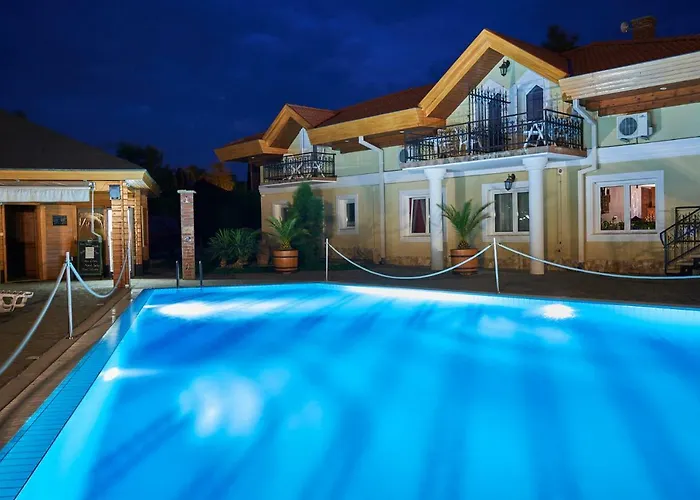 Plattensee מלון 3*